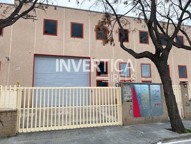Nave industrial en Alquiler en Carrer de la Constitució en La Salut
