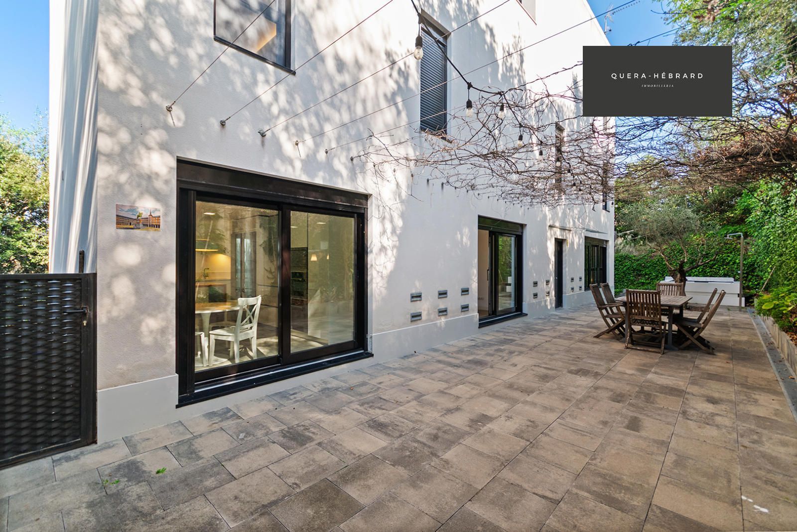 Vista exterior de Casa o xalet en venda en Sant Cugat del Vallès amb Aire condicionat, Calefacció i Parquet