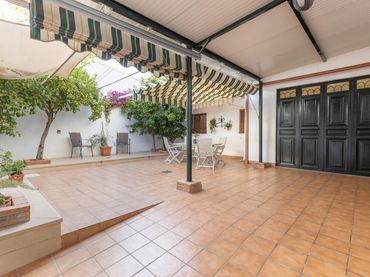 Casa aparellada en venda a Calle Calle Jorge Guillén