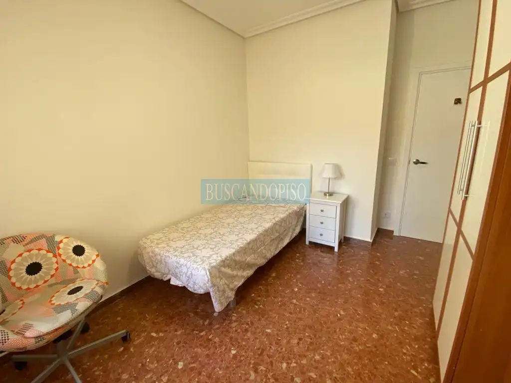 Habitación de Piso en venta en  Logroño con Aire acondicionado, Calefacción y Terraza