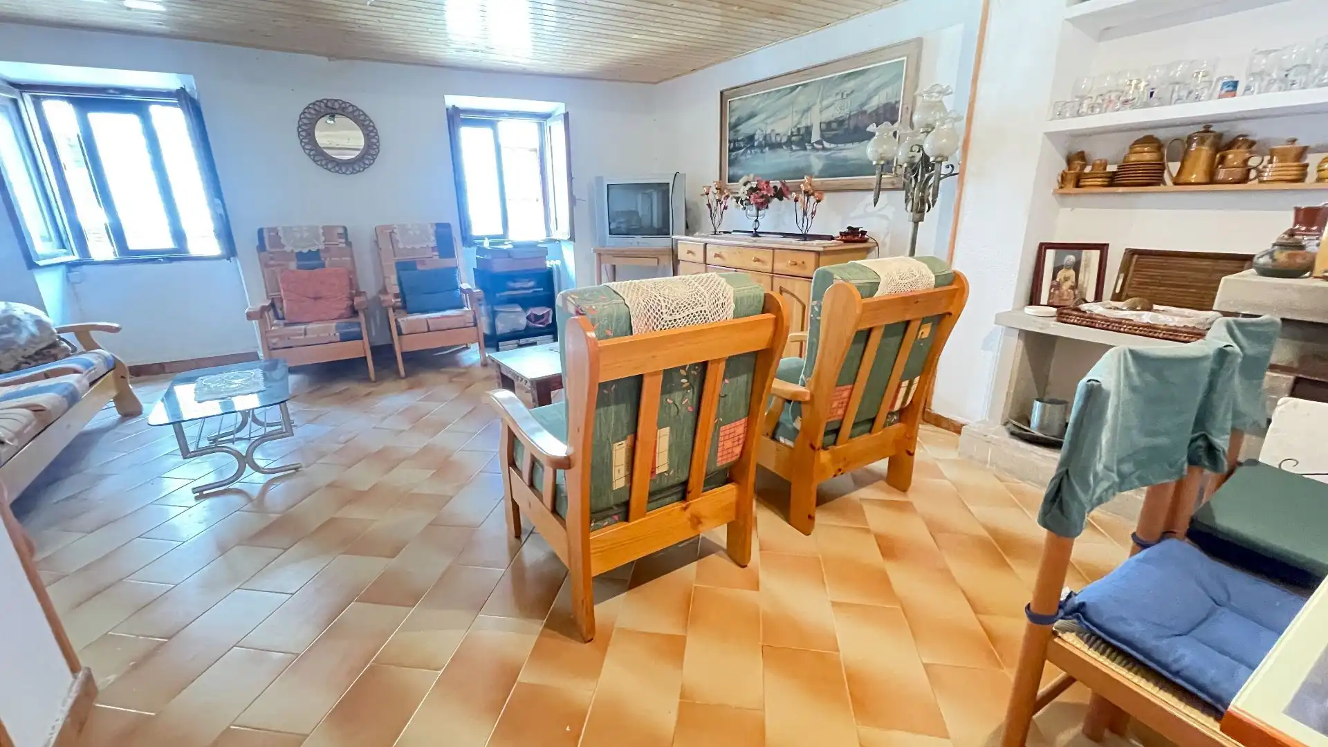 Sala d'estar de Finca rústica en venda en Passanant i Belltall amb Aire condicionat