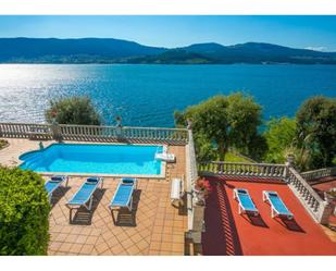 Piscina de Casa o xalet de lloguer en Redondela amb Calefacció, Jardí privat i Terrassa