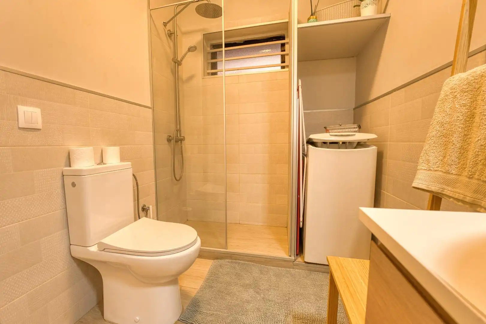 Estudio de alquiler en Calle Países Bajos, San Eugenio Alto