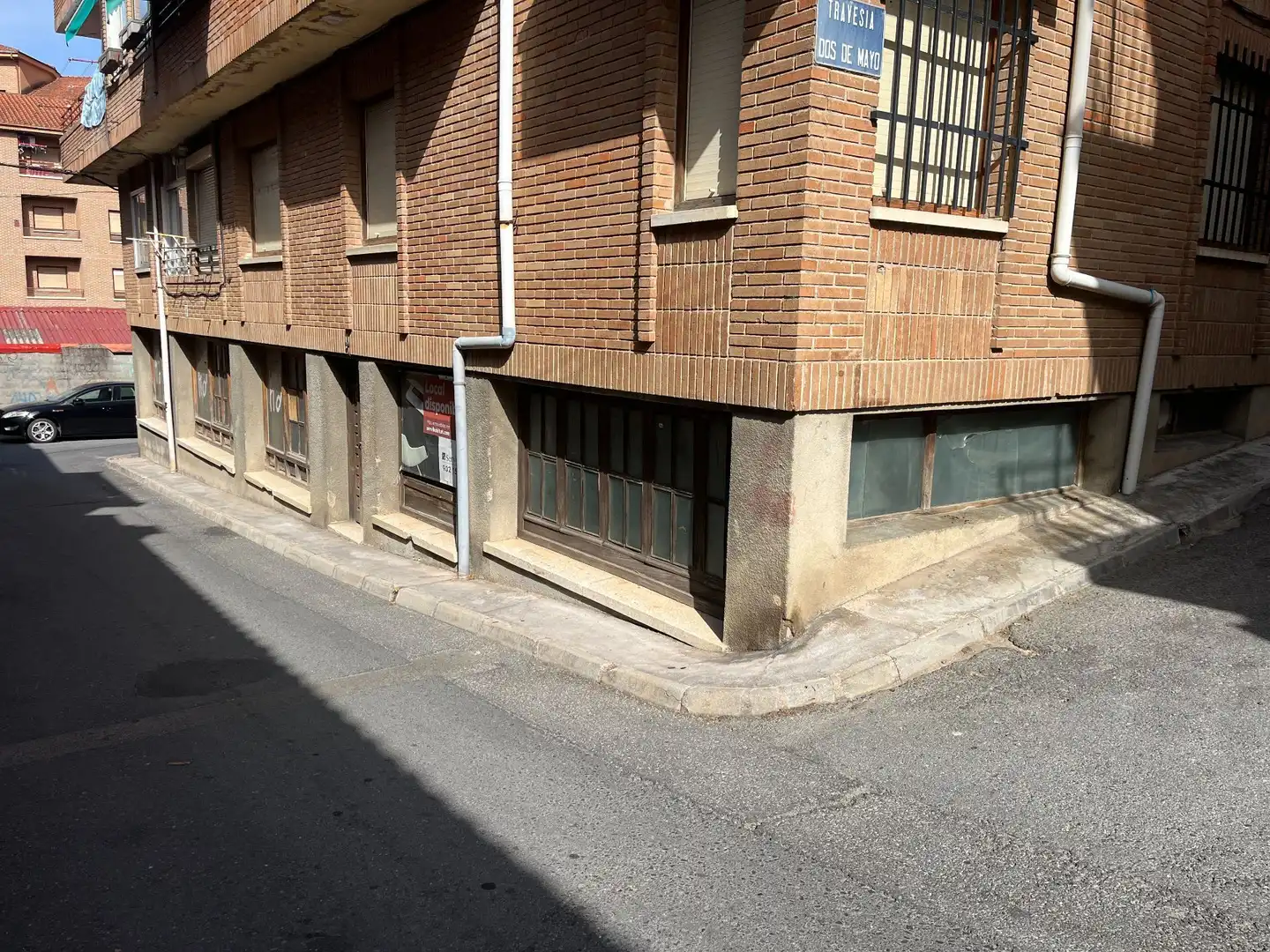 Vista exterior de Local en venta en Arenas de San Pedro