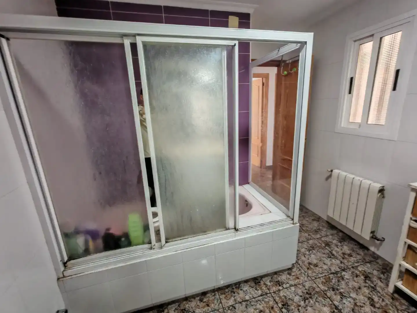 Bathroom of Flat for share in San Pablo