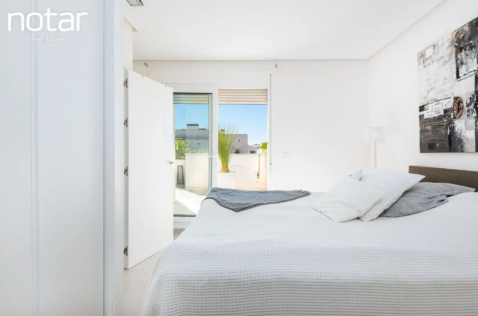 Dormitori de Casa adosada en venda en Torrevieja amb Jardí privat, Terrassa i Piscina