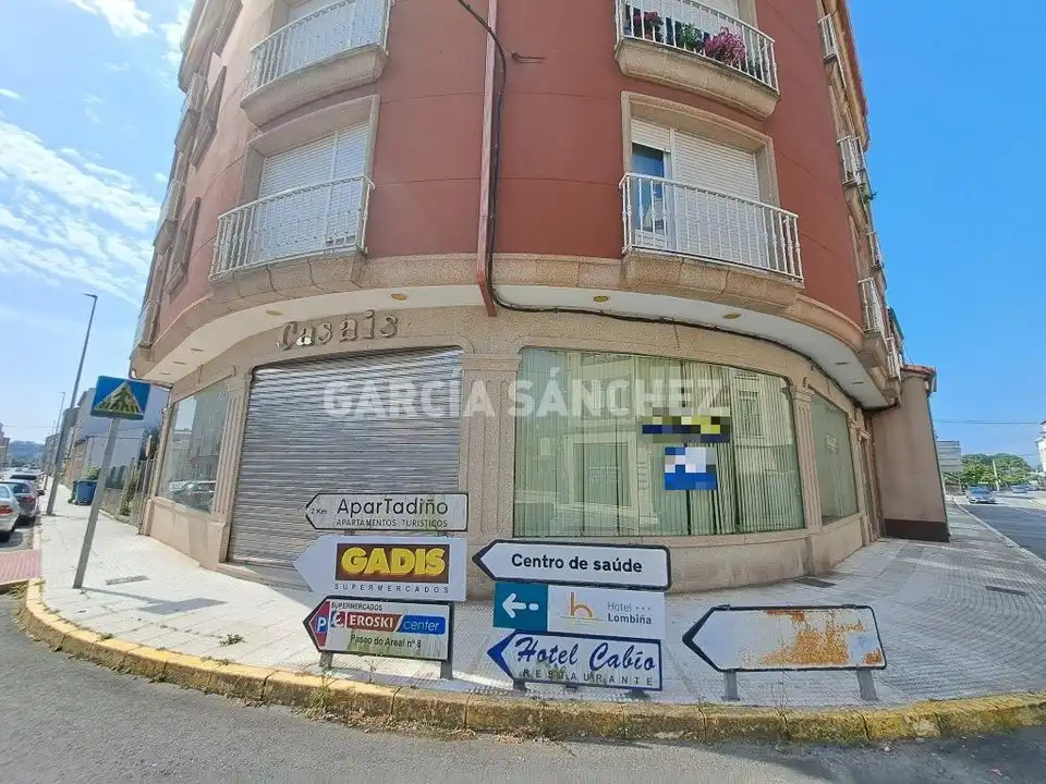 Local comercial en venda a Estrada Gasset 60, imagen 3