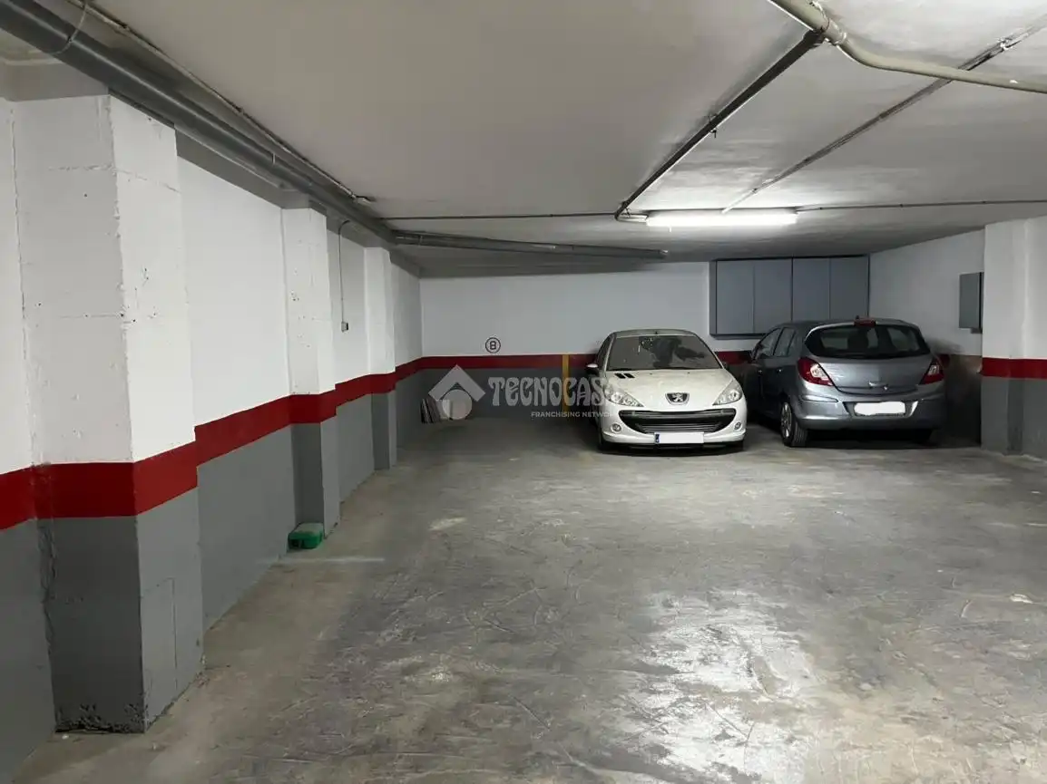 Aparcament de Garatge en venda en Jaén