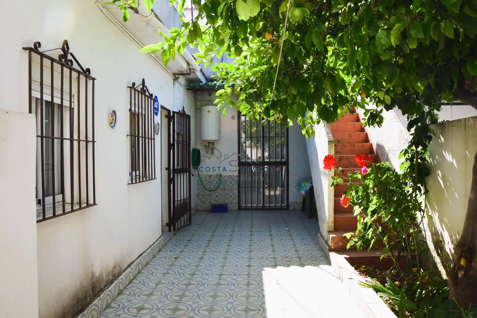 Vista exterior de Casa o xalet en venda en Gibraleón amb Traster