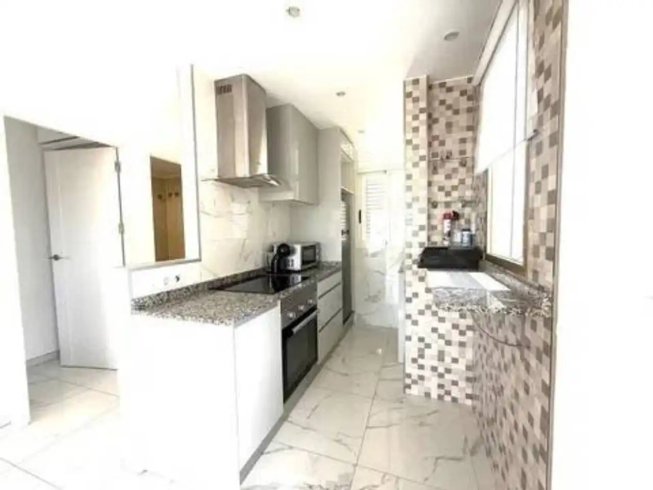 Piso con ascensor en venta en Rincón de Loix, imagen 4