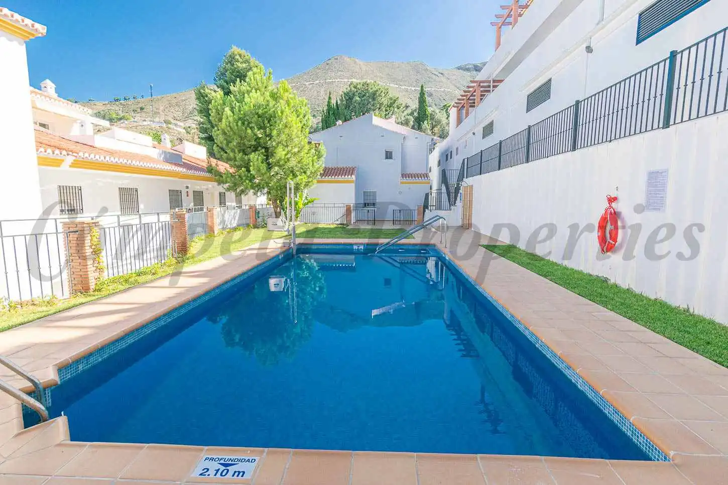 Swimming pool of Flat for sale in Cómpeta  with Air Conditioner, Terrace and Furnished