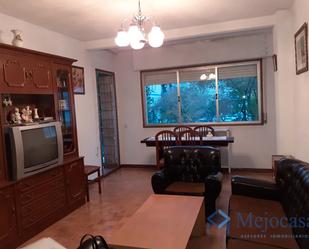 Living room of Flat for sale in  Madrid Capital  with Air Conditioner, Terrace and Balcony