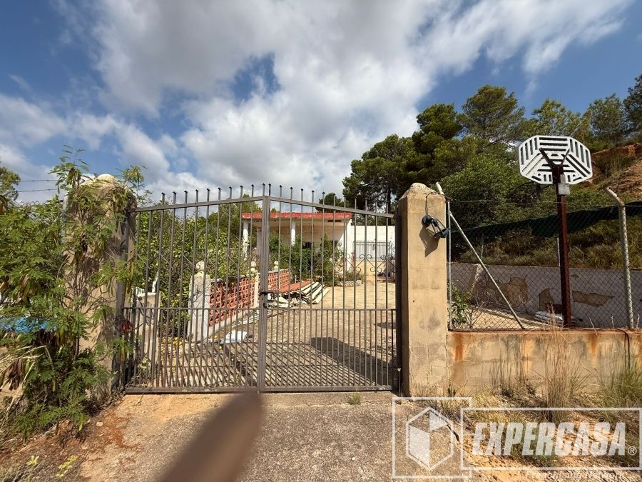 Finca rústica en venda en Macastre