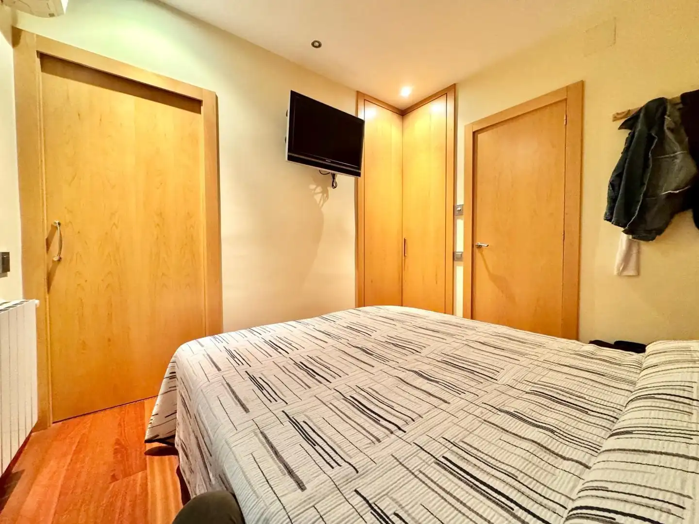 Schlafzimmer von Wohnung zum Verkauf in  Barcelona Capital mit Klimaanlage, Heizung und Parkett