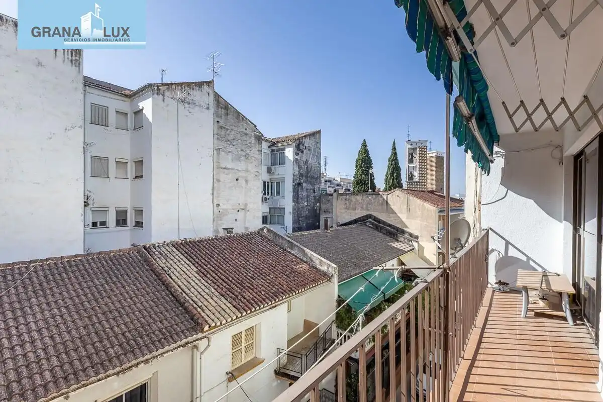 Flat for sale in Calle Gras y Granollers, imagen 2