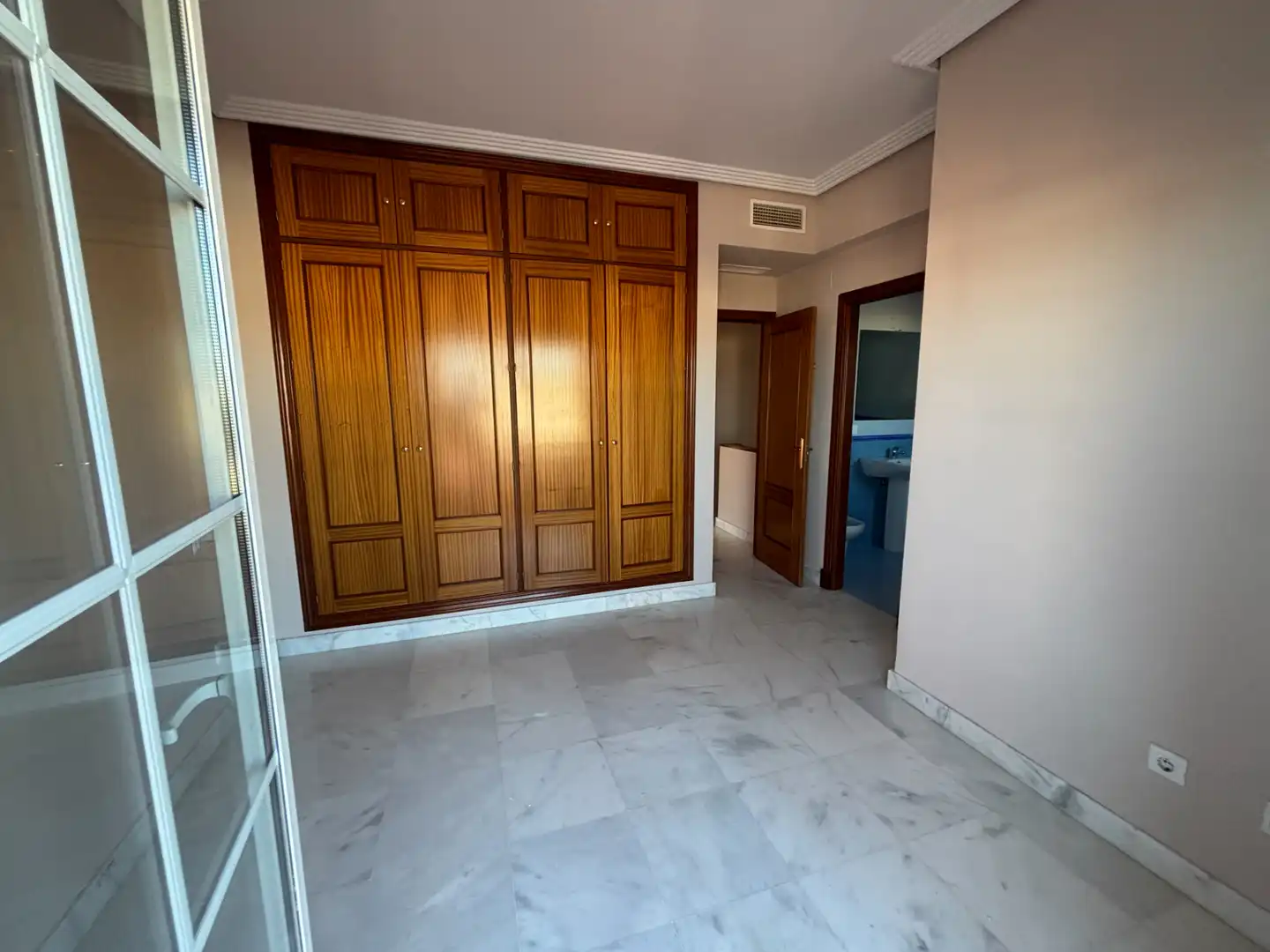 Bedroom of Detached homes for sale in Almensilla  with Air Conditioner, Private garden and Terrace
