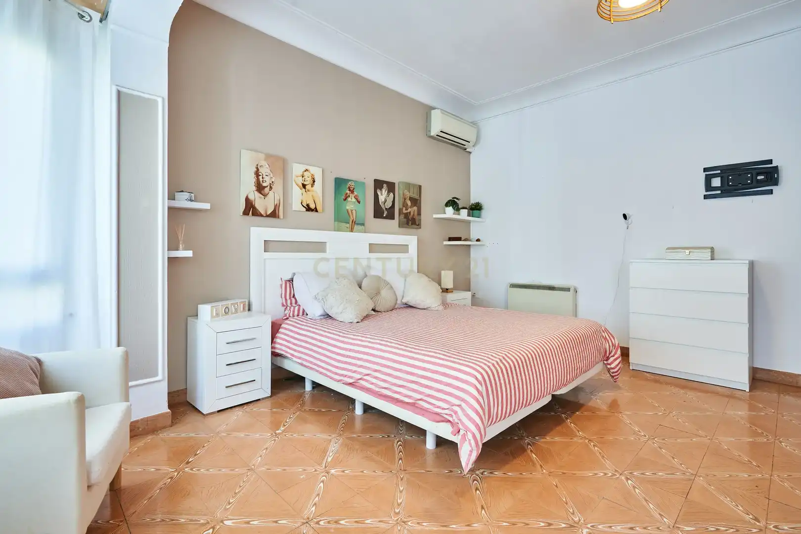Houses for sale in Carrer de César Cataldo, 55, Benicarló, Spain, 55, Puerto