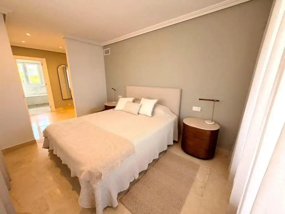 Bedroom of Apartments for rent in Benahavís  with Air Conditioner, Terrace and Swimming Pool