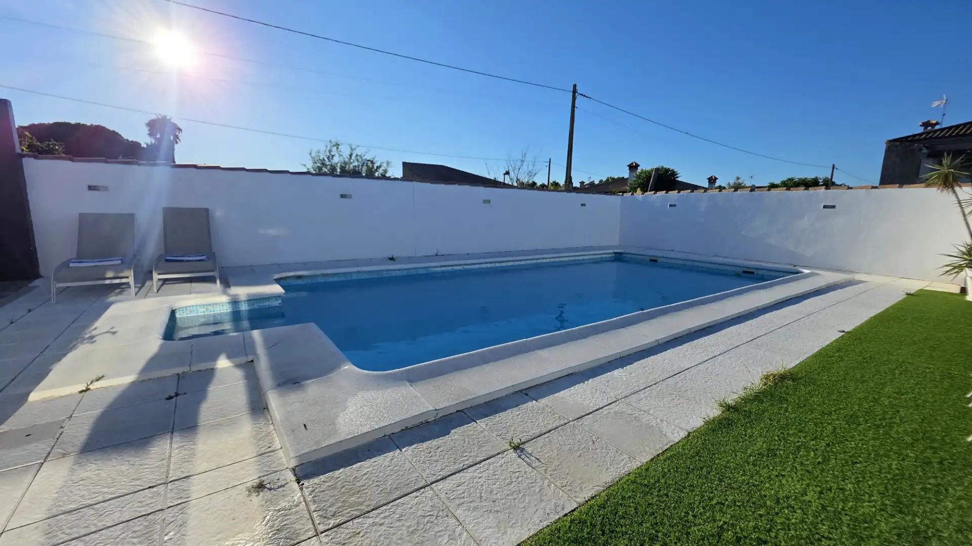 Piscina de Casa o xalet en venda en Chiclana de la Frontera amb Aire condicionat, Jardí privat i Terrassa