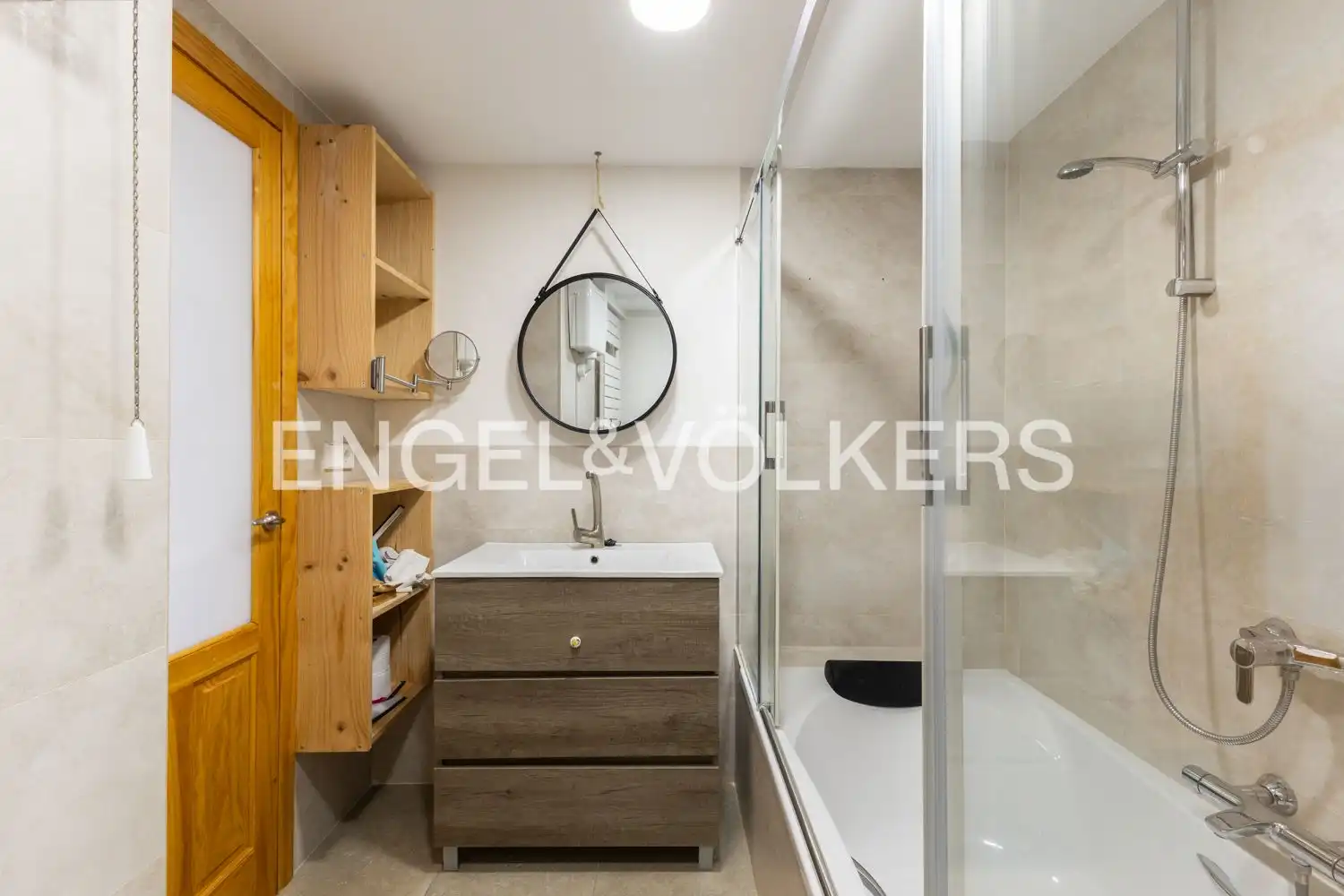 Badezimmer von Wohnung zum Verkauf in Valencia mit Heizung und Schwimmbad