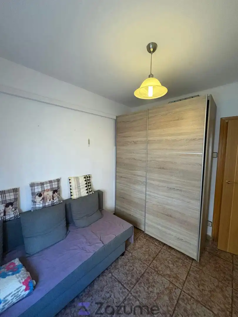 Habitación de Piso de alquiler en Zaragoza con Aire acondicionado, Calefacción y Amueblado