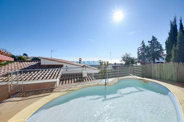 Casa-chalet en Venta en Arboç en Santa Susanna