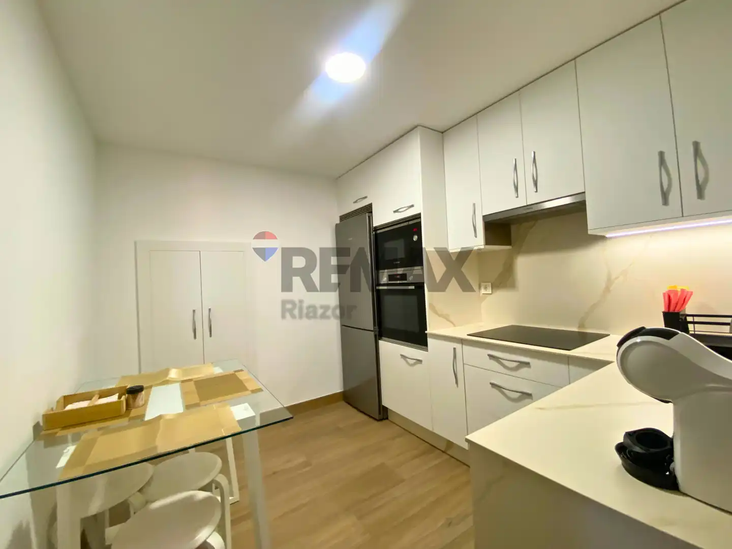 Kitchen of Flat for rent in Santiago de Compostela   with Terrace, Furnished and Oven