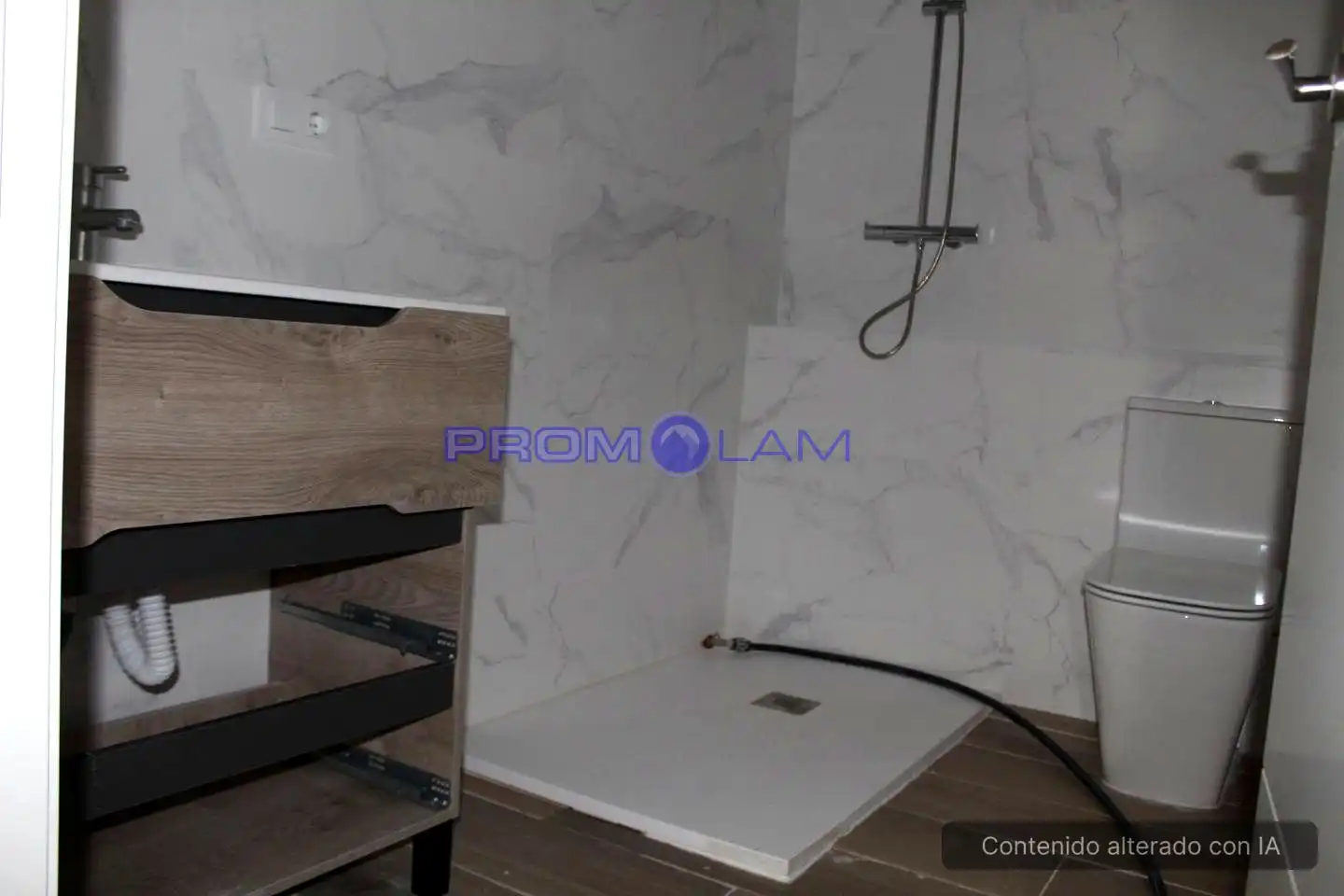 Bathroom of Ground floor for sale in Sevilla