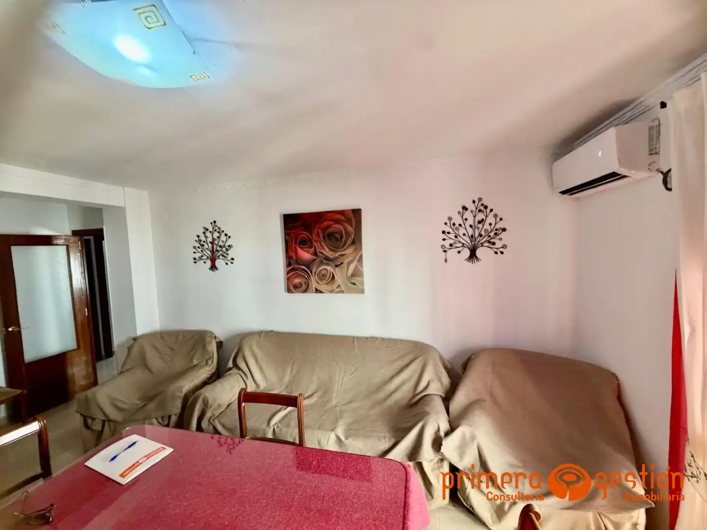 Sala d'estar de Pis en venda en Lora del Río amb Aire condicionat, Terrassa i Traster