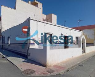Vista exterior de Casa o xalet en venda en  Almería Capital