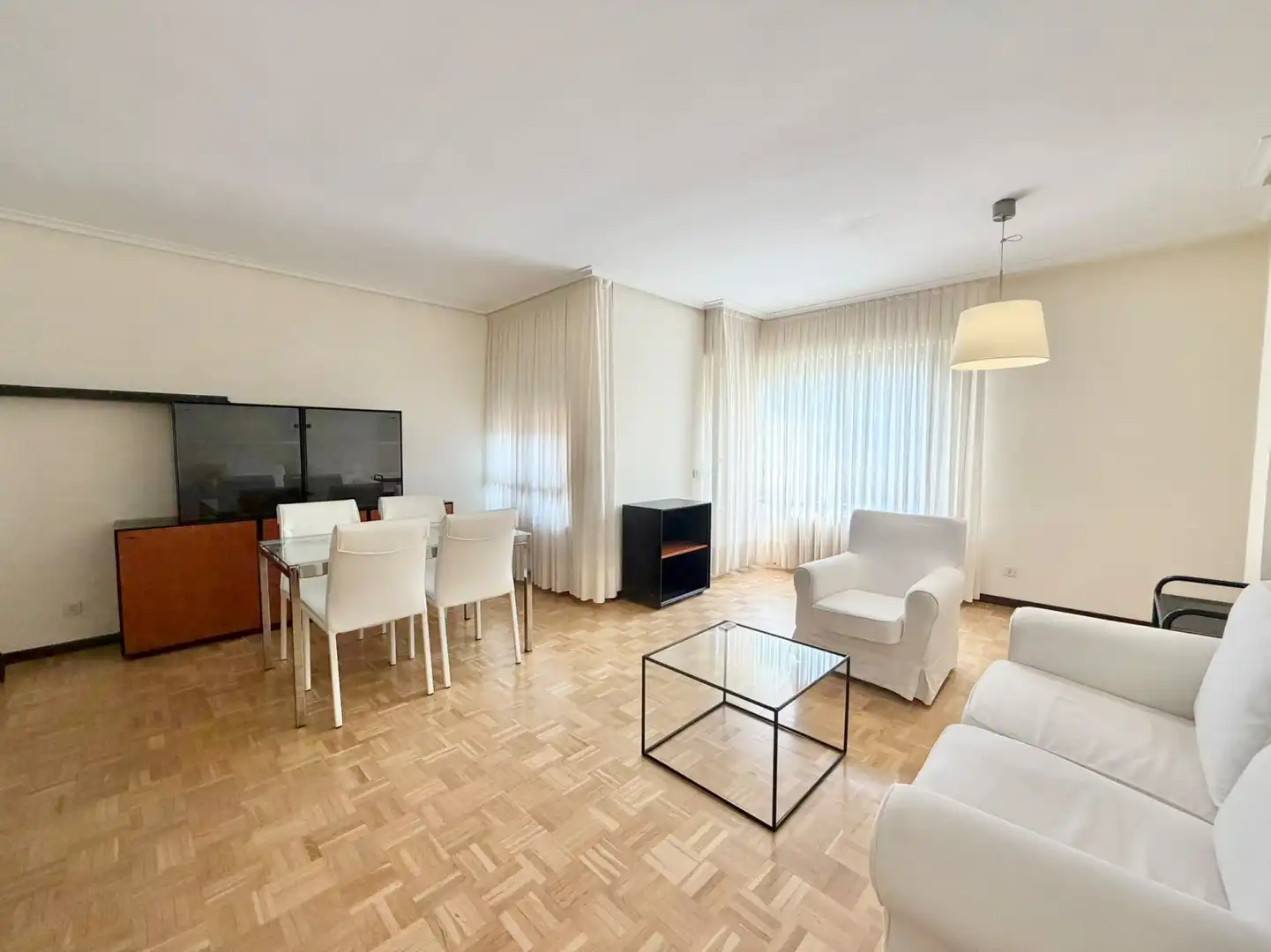 Living room of Flat for rent in  Logroño  with Heating, Terrace and Swimming Pool