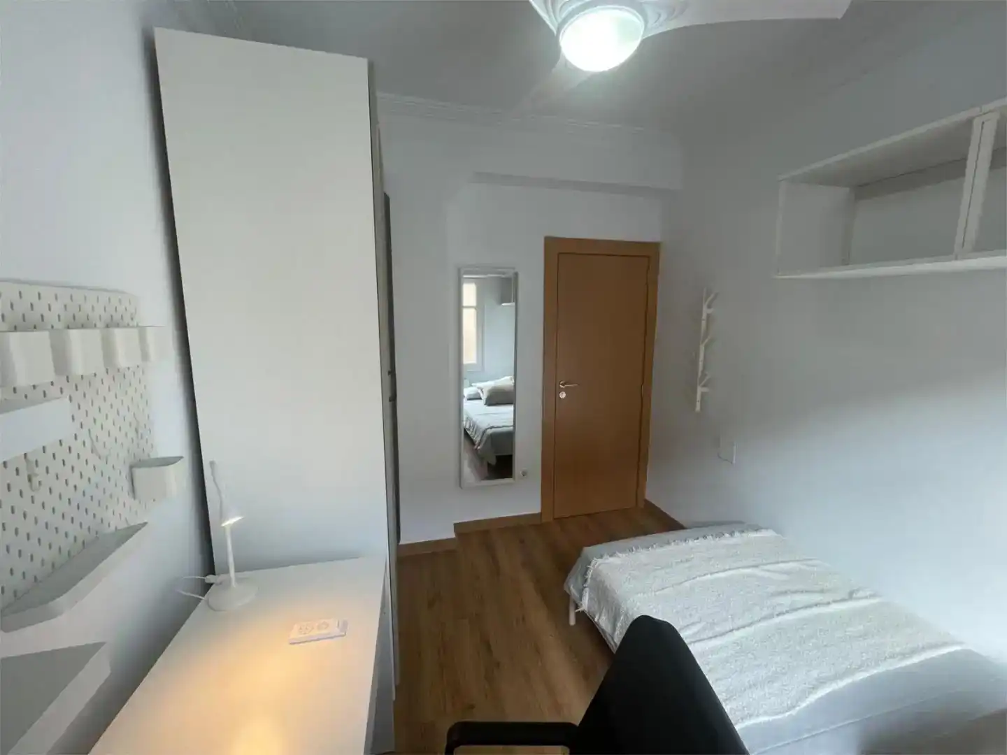 Schlafzimmer von Wohnung zur Miete in  Valencia Capital