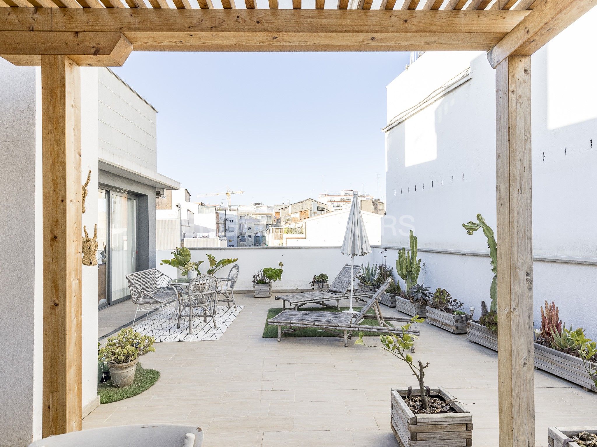 Terrace of Apartment for sale in  Barcelona Capital  with Air Conditioner, Heating and Parquet flooring