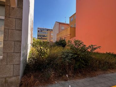 Terreni e lotti in vendita a O Feal - Xubia