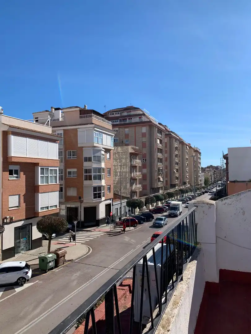 Vista exterior de Piso en venta en Petrer con Aire acondicionado, Terraza y Amueblado