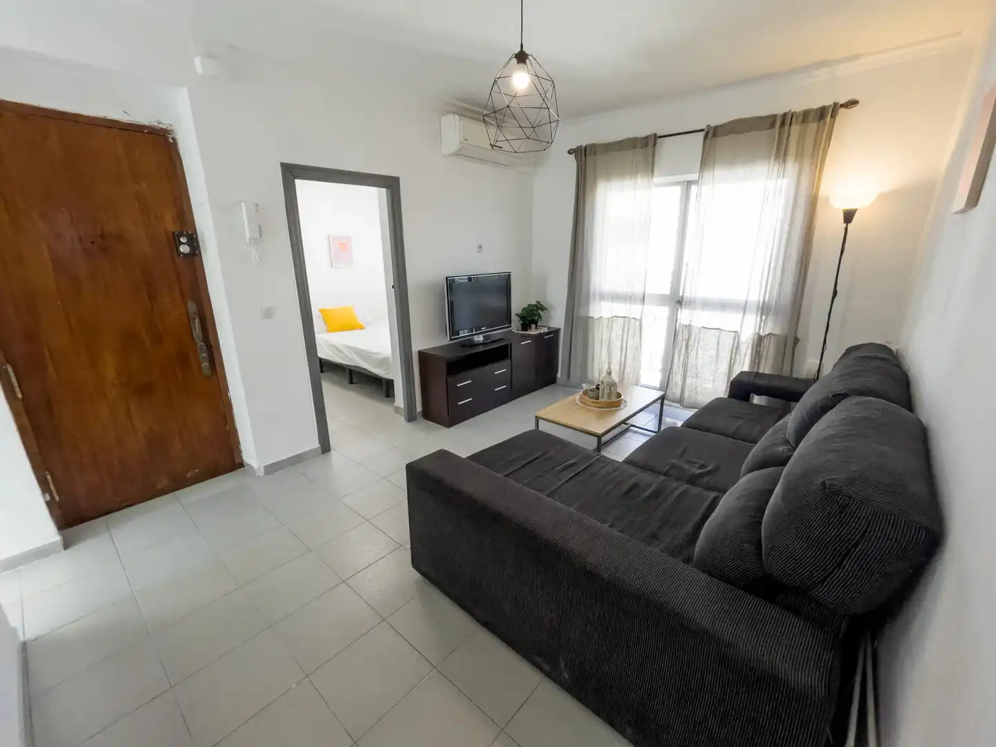 Living room of Flat for share in San Pablo - Santa Justa