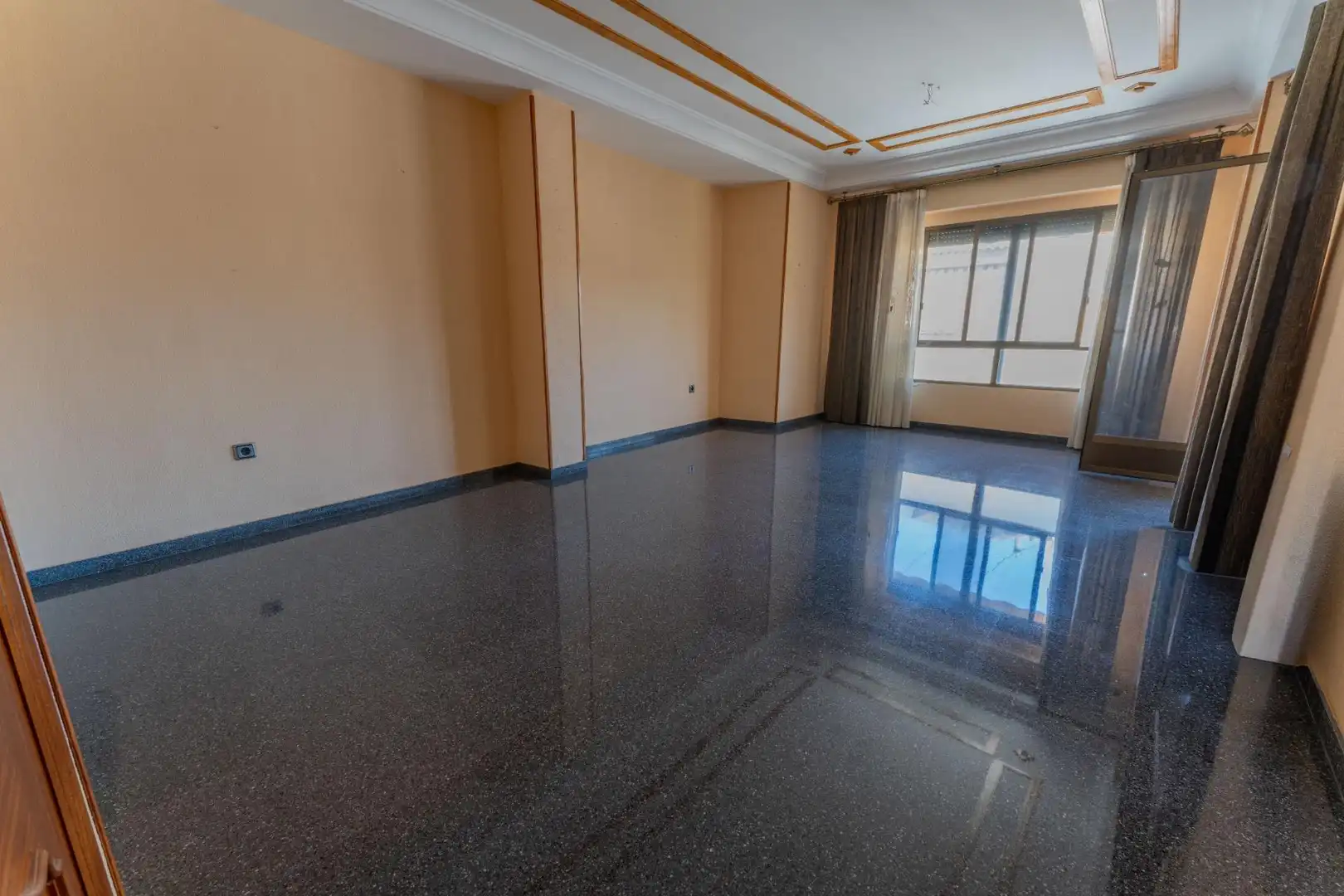 Flat for sale in Albatera  with Balcony