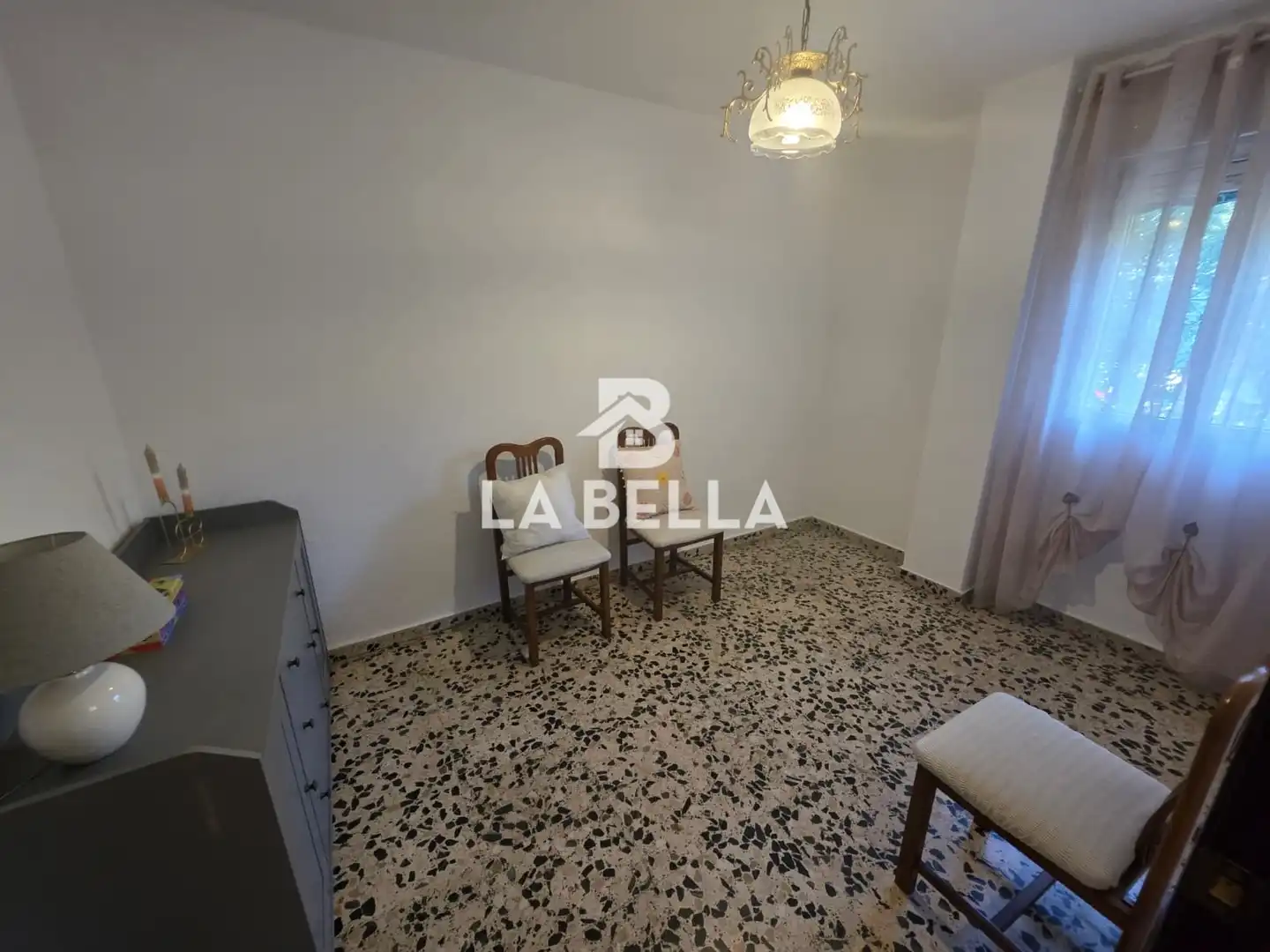 Piso en venta en Sevilla con Aire acondicionado, Amueblado y Balcón
