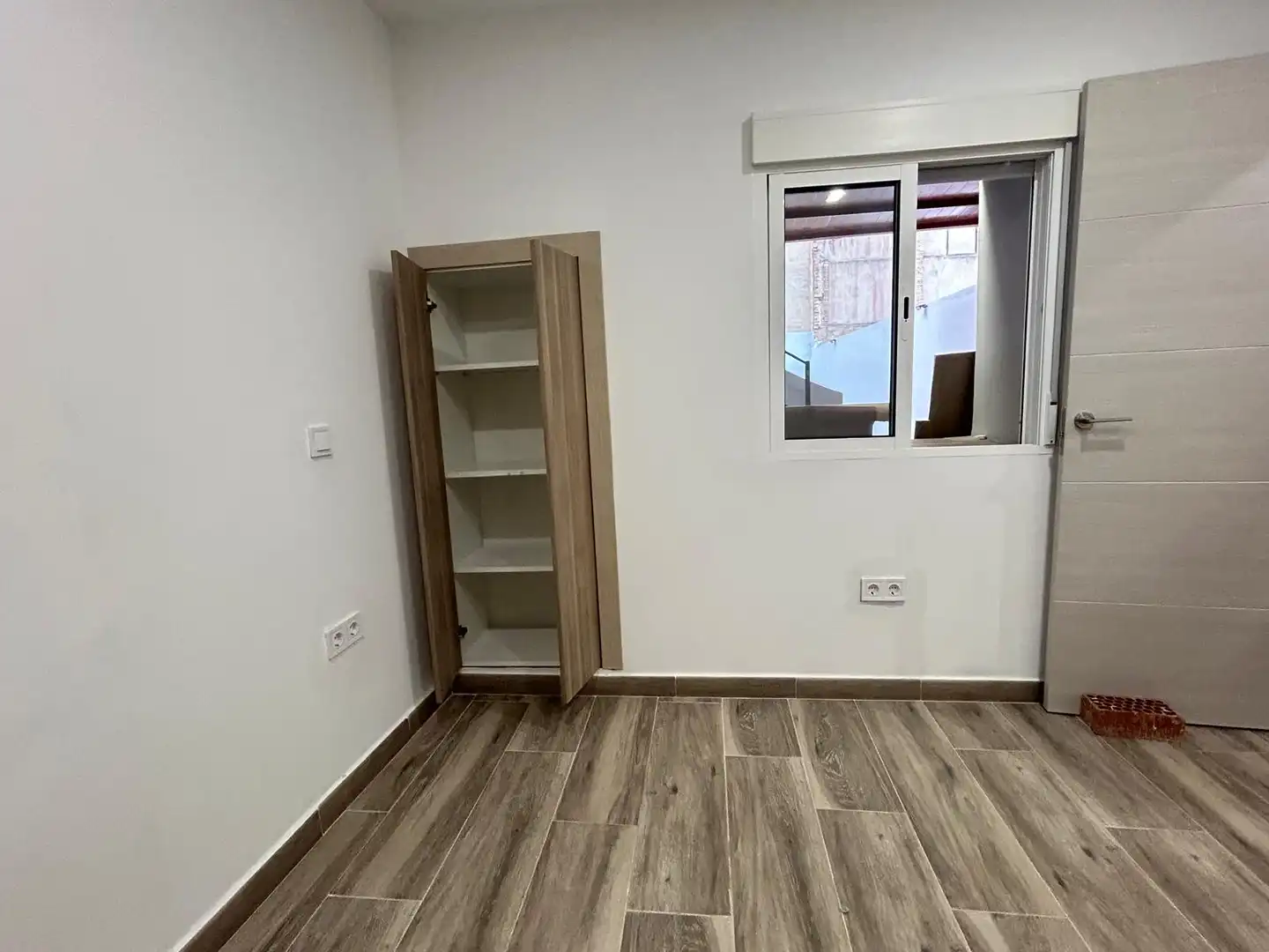 Dormitori de Casa adosada en venda en Catarroja amb Calefacció, Terrassa i Alarma