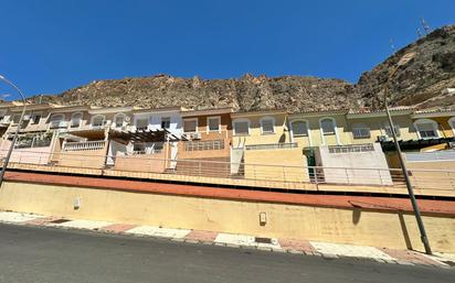 Vista exterior de Dúplex en venda en Roquetas de Mar amb Terrassa