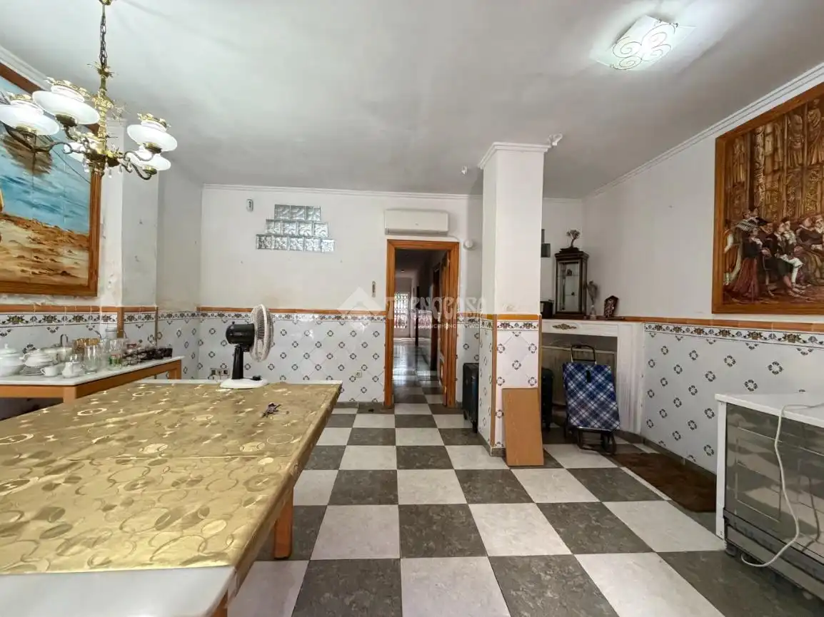 Casa adosada en venta en Xirivella con Aire acondicionado