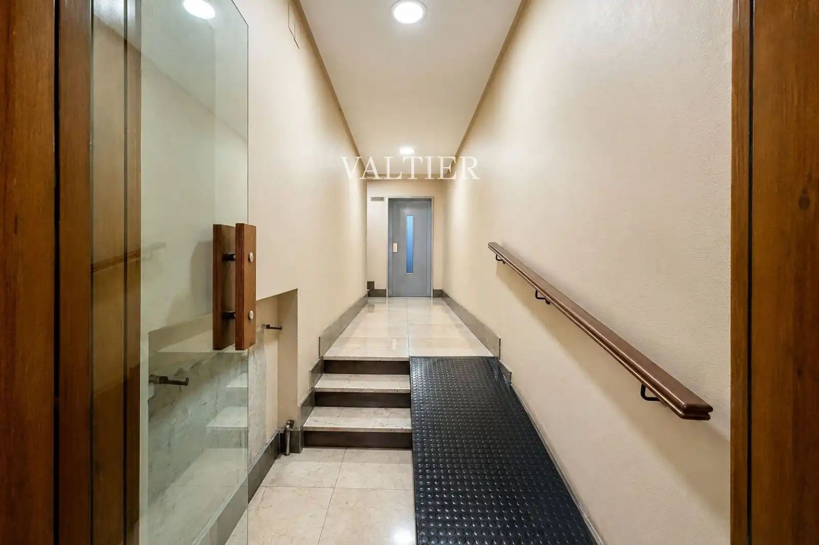 Appartamento con ascensore in affitto a Mantuano, imagen 14