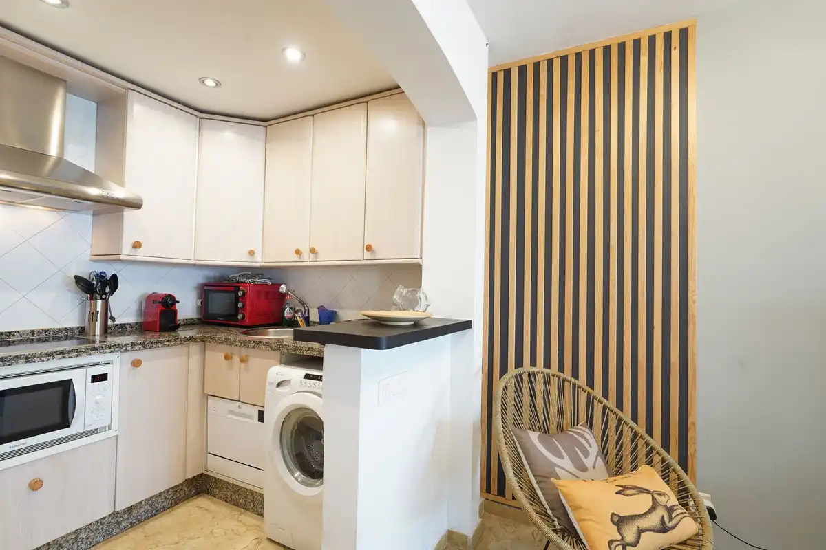Cuina de Apartament en venda en Estepona amb Calefacció, Jardí privat i Terrassa