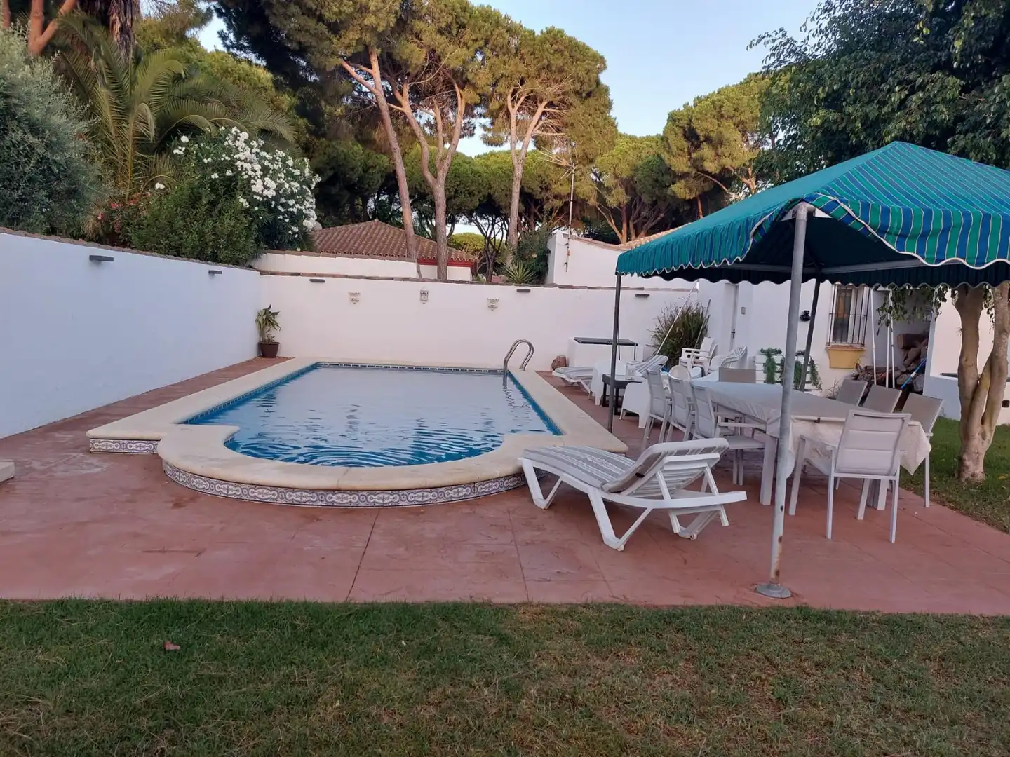 Villa mit Pool zum Verkauf in Los Gallos, imagen 4