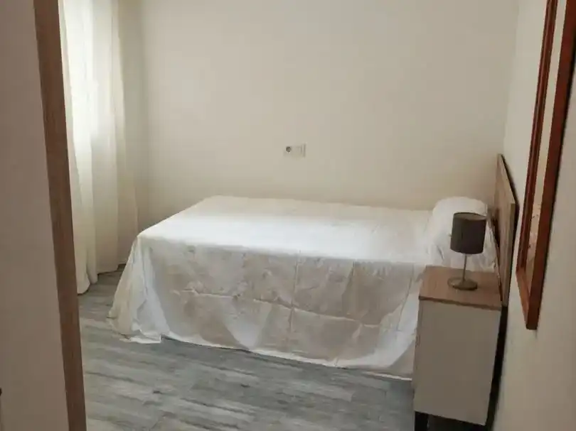 Habitación de Piso de alquiler en Garrucha con Aire acondicionado, Amueblado y Balcón