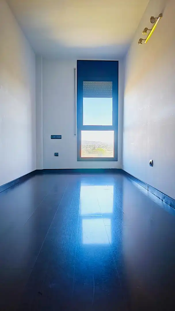Piso en venta en Manresa con Terraza, Amueblado y Balcón