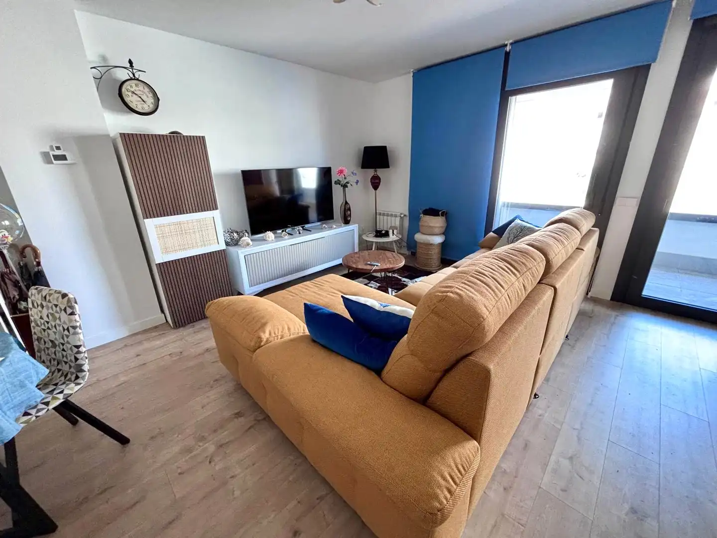 Wohnzimmer von Wohnung zum Verkauf in Gijón  mit Heizung, Privatgarten und Parkett