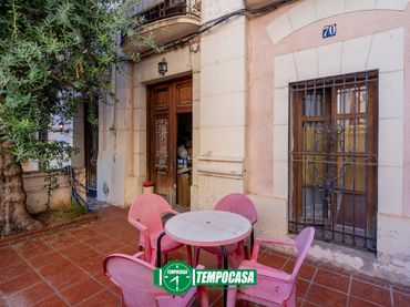 Xalet amb balcó en venda a Carrer de Josep Faus