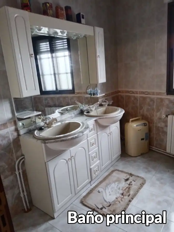 Bany de Casa o xalet en venda en Beariz amb Calefacció i Moblat