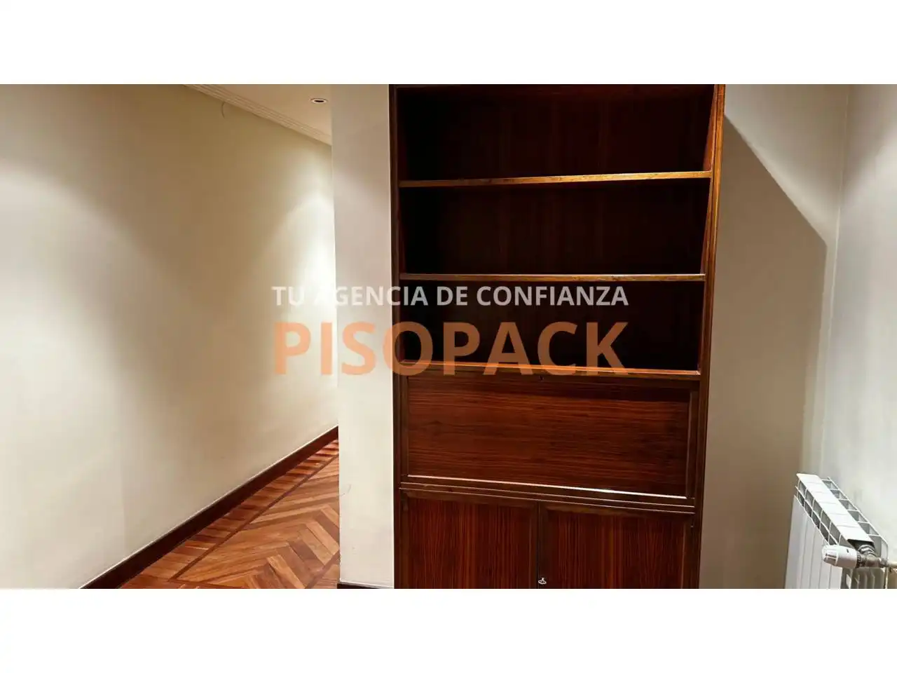 Piso en venta en  Pamplona / Iruña con Calefacción, Terraza y Balcón